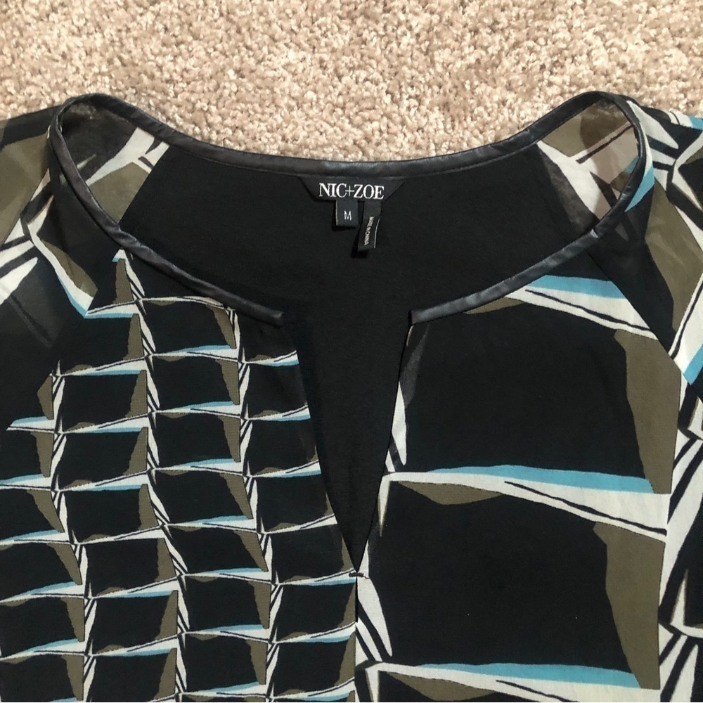 Nic+Zoe Leather Trim Black Green Blue Abstract Geo Print Tunic Top Medium - Picture 3 of 8